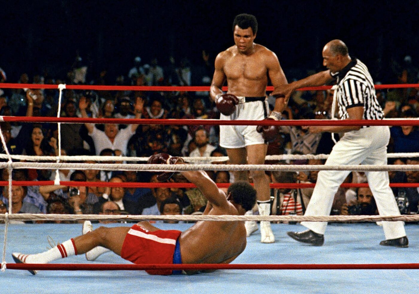 george-foreman-a-luptat-cu-muhammad-ali-in-rumble-in-the-jungle,-meciul-care-a-intrat-in-istorie