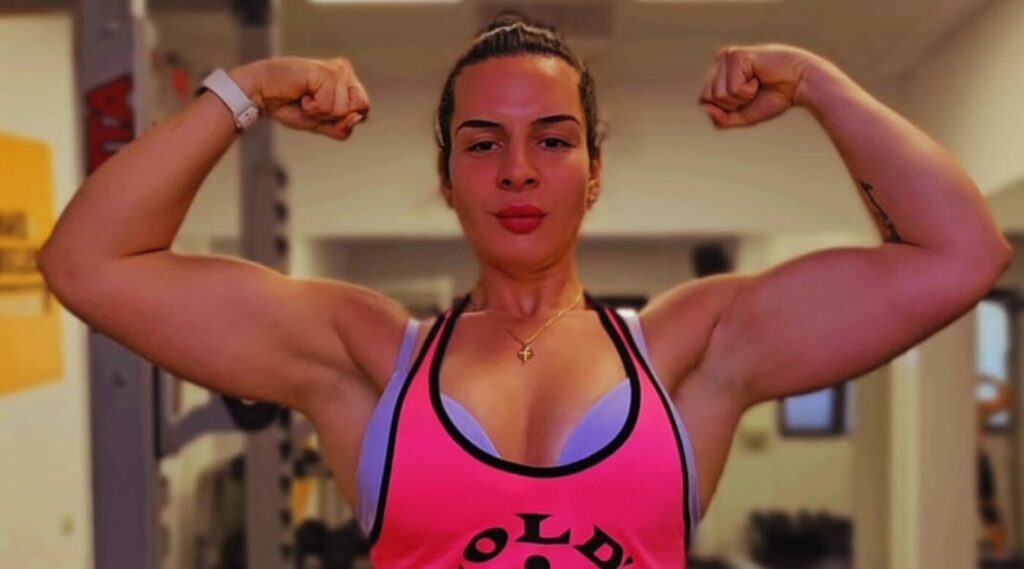 romanca-a-dus-in-spate-337-de-kilograme,-pe-o-distanta-de-15-metri,-in-27-de-secunde.-ce-dieta-are