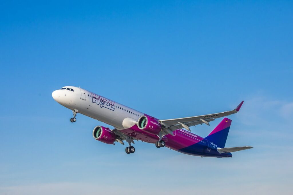 wizz-air-anunta-restrictii.-suma-maxima-pe-care-o-pot-cheltui-pasagerii-la-bord-per-zbor