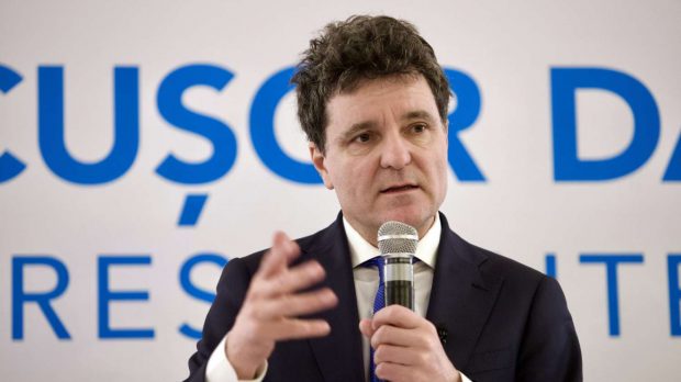 cine-este-nicusor-dan,-candidat-independent-la-presedintia-romaniei-i-portret