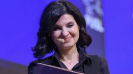 lavinia-sandru,-candidatul-pusl-la-presedintia-romaniei-–-portret