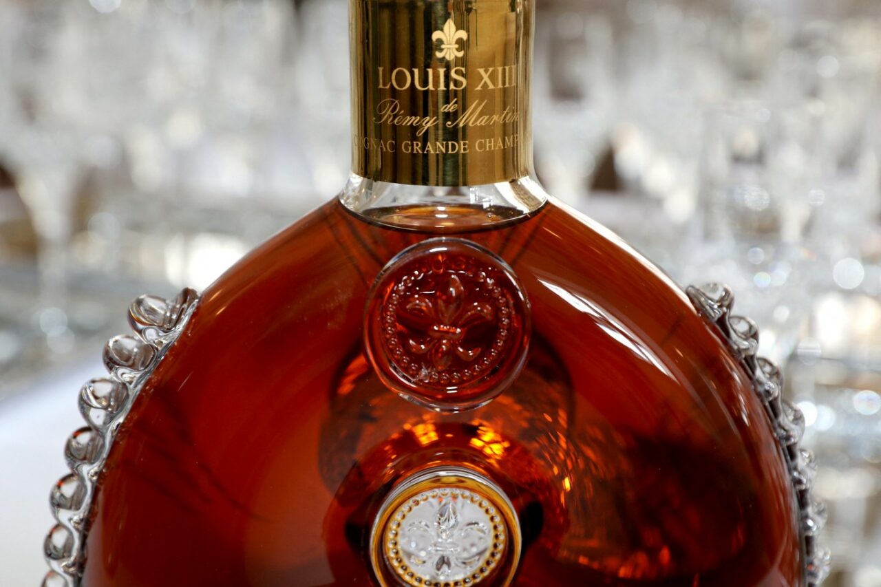 producatorii-francezi-de-coniac,-loviti-dur-de-razboiul-comercial-declansat-de-trump-impotriva-ue