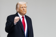 china-s-ar-putea-trezi-cu-uu-un-tarif-de-104%-daca-nu-respecta-termenul-limita-impus-de-trump