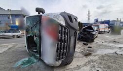 doua-persoane-au-fost-ranite-in-urma-unui-accident-rutier-produs-in-aceasta-dupa-amiaza