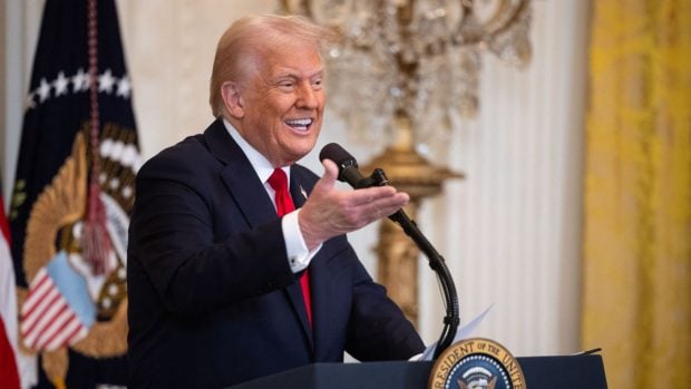 donald-trump-suspenda-marirea-tarifelor-timp-de-90-de-zile-pentru-toate-tarile,-mai-putin-china