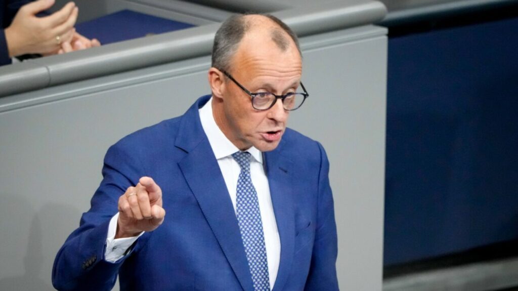 s-a-batut-palma-in-bundestag.-friedrich-merz-va-fi-instalat-cancelar-al-germaniei-in-mai