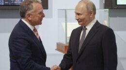 vladimir-putin-l-a-anuntat-pe-donald-trump-ce-vrea-ca-sa-opreasca-razboiul-din-ucraina