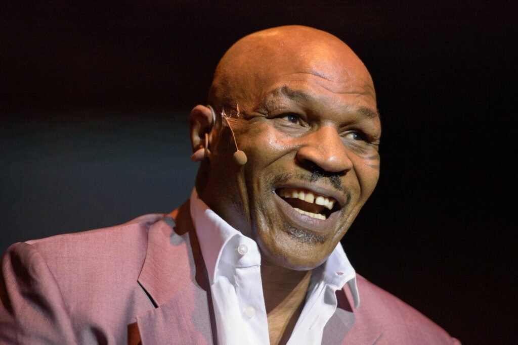nebuniile-lui-mike-tyson:-am-vrut-sa-ma-arunc-de-la-etajul-15-ca-sa-vad-daca-stiu-sa-zbor”