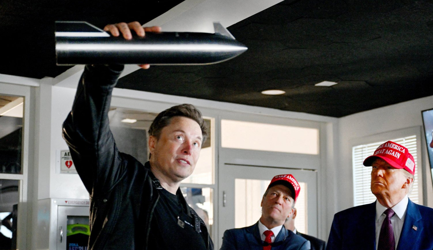 umbra-lui-musk.-la-nasa