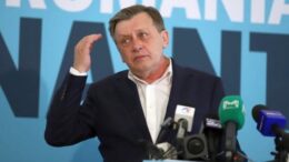 pe-cine-ar-impusca-crin-antonescu-pe-stadion-daca-iese-presedinte:-„exact-ca-in-china”