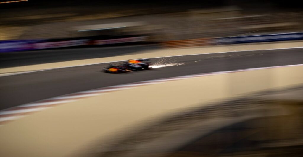 i-au-pus-300000.000-de-dolari-pentru-a-conduce-o-masina-de-la-aston-martin-in-urmatorii-3-ani