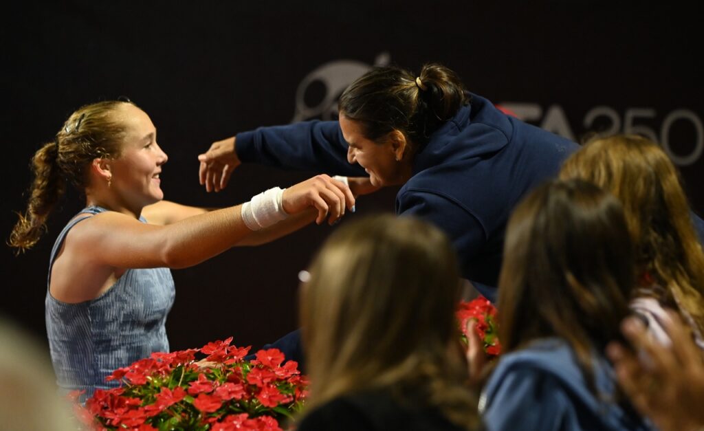 cu-ce-a-aparut-rusoaica-mirra-andreeva-la-turneul-de-la-madrid