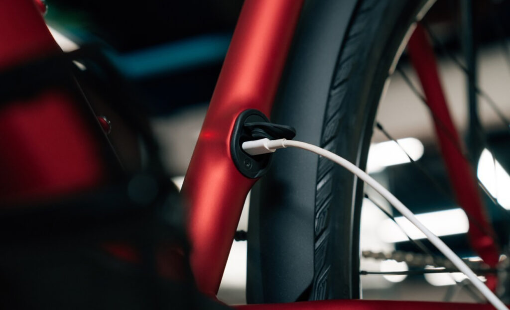 a-aparut-prima-bicicleta-electrica-care-se-incarca-la-usb-c