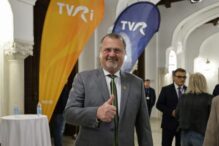 john-ion-banu-s-a-razgandit:-romanii-nu-ar-trebui-sa-aiba-o-arma,-ci-vreo-doua-trei