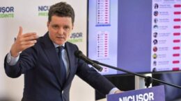 nicusor-dan-acuza-falsificarea-fotografiilor-cu-el,-ponta-si-coldea,-postate-de-elena-lasconi