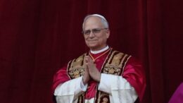 noul-papa,-leon-al-xiv-lea,-e-licentiat-in-matematica,-un-caz-rar-printre-calugari