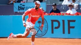 novak-djokovic-a-anuntat-cine-va-fi-antrenorul-lui-la-roland-garros