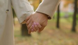 un-primar-si-a-dat-demisia-dupa-53-de-ani-de-mandat-ca-sa-aiba-grija-de-sotia-sa-bolnava