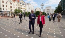 roberta-metsola-s-a-plimbat-in-timisoara-alaturi-de-dominic-fritz