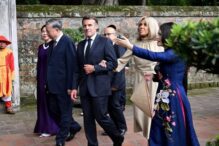 gestul-facut-de-macron-dupa-ce-brigitte-l-a-bruscat.-ce-spun-expertii-in-limbajul-corporal