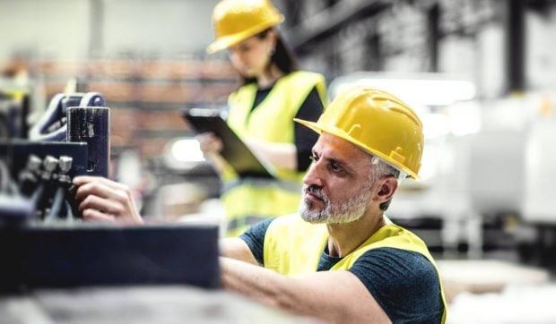 14-locuri-de-munca-pe-care-aproape-nimeni-nu-vrea-sa-le-ocupe,-chiar-daca-sunt-bine-platite