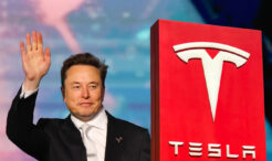 prima-reactie-pe-bursa-a-actiunilor-tesla,-dupa-ce-elon-musk-a-promis-ca-revine-24/7-la-afaceri