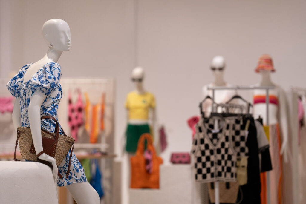 adevarul-din-spatele-hainelor-fabricate-in-india