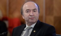 tudorel-toader-spune-ca-decizia-ccr-nu-rezoneaza-cu-statul-de-drept-si-a-venit-foarte-tarziu