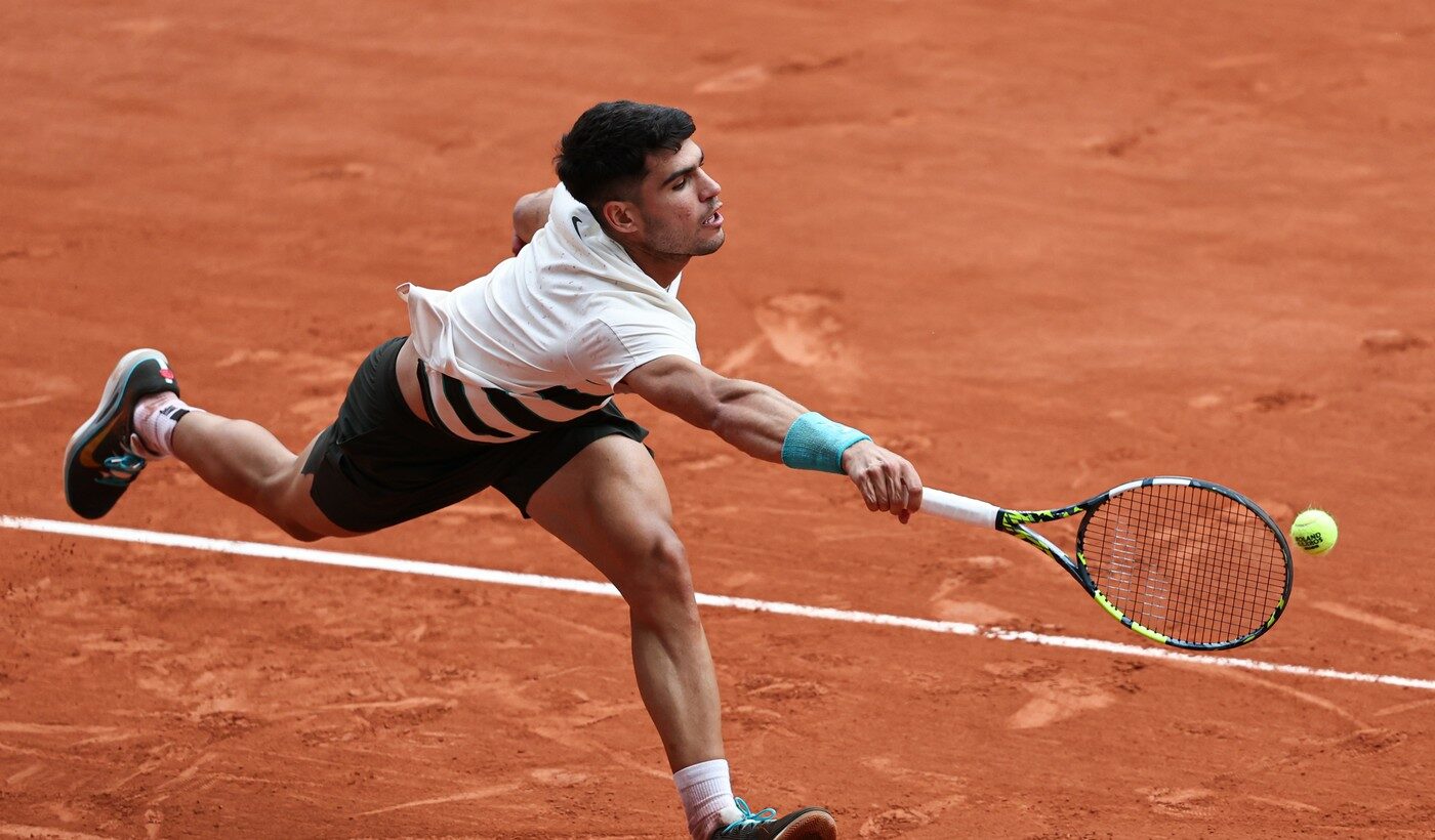 carlos-alcaraz-a-recunoscut-tot-dupa-momentul-controversat-de-la-roland-garros:-a-fost-ilegal!