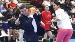 nicusor-dan-nu-s-a-mai-ascuns:-am-fost-injurat-pentru-ca-am-platit-salarii-prea-mari