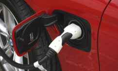 adio-opriri-dese-la-priza:-vine-masina-electrica-ce-merge-cu-peste-4.800-km-fara-pauza