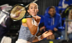 rusoaica-mirra-andreeva,-gest-uluitor,-pe-teren,-la-berlin