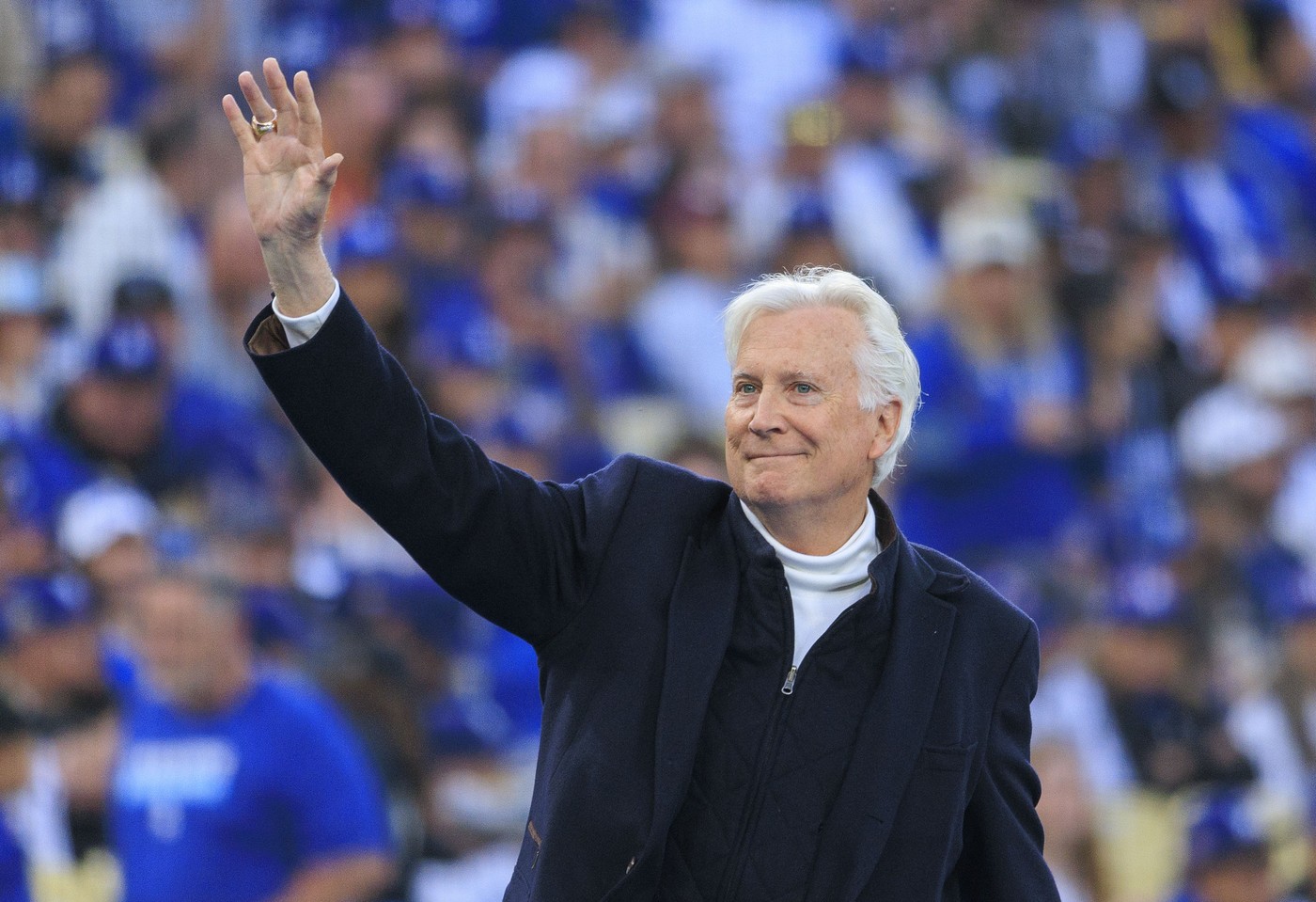 cine-este-afaceristul-care-a-platit-10-miliarde-de-dolari-in-tranzactia-mileniului