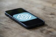 ne-topeste-chatgpt-creierul?-avertisment-dur-de-la-mit