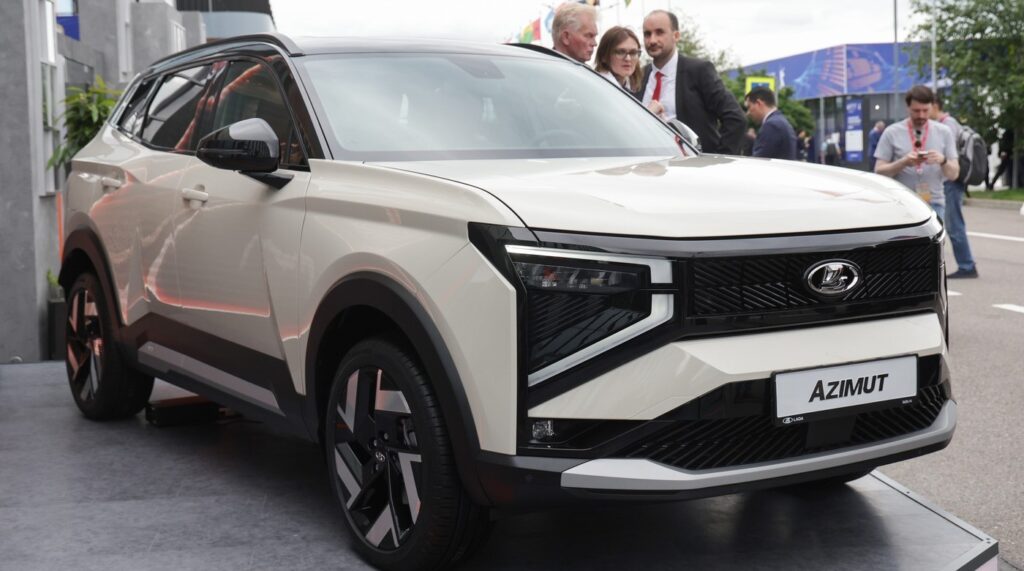 rusii-vor-sa-detroneze-dacia-cu-noul-suv-de-la-lada.-cum-arata-bijuteria-lui-putin