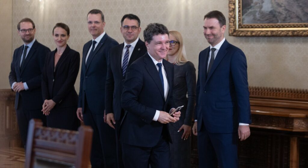 noul-ministru-al-apararii:-trebuie-sa-batem-steaua!