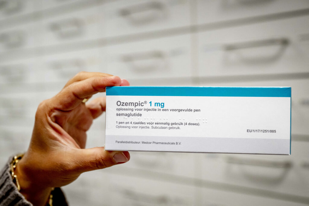 sute-de-cazuri-de-pancreatita-si-10-decese-cauzate-de-medicamentele-injectabile-pentru-slabit