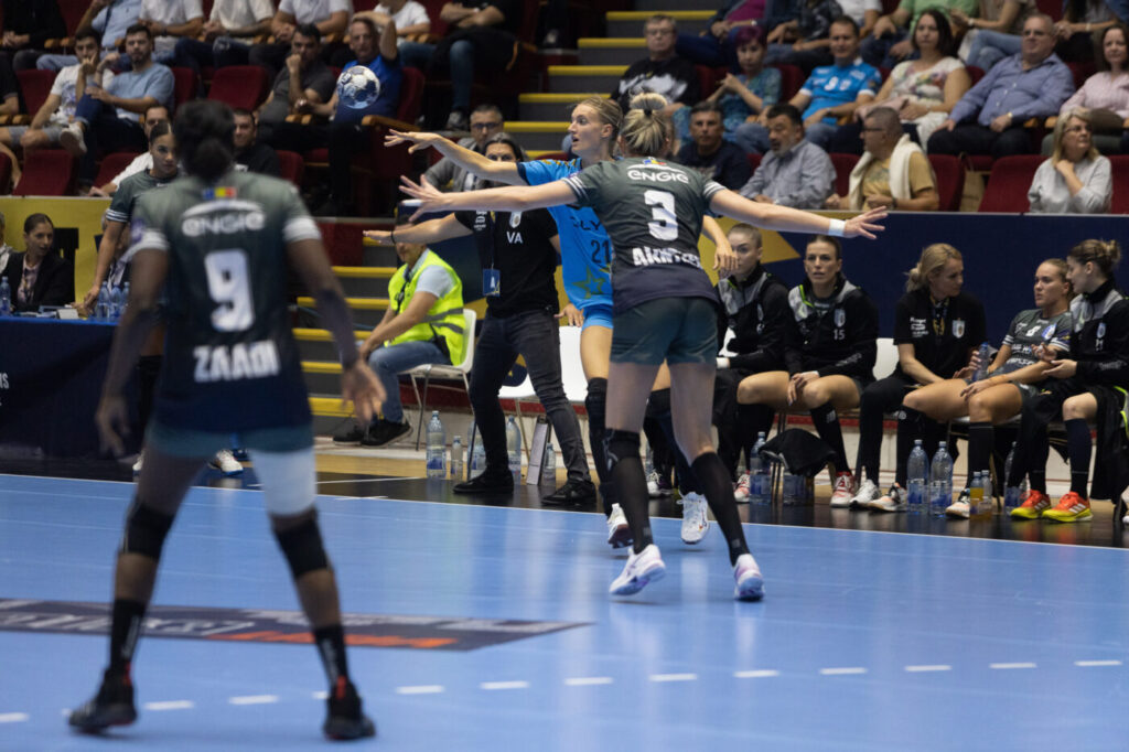 s-au-tras-grupele-ligii-campionilor!-adversare-teribile-pentru-csm-bucuresti-si-gloria-bistrita