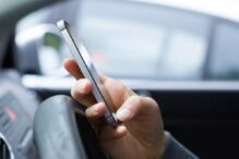 cum-iti-protejezi-telefonul-mobil-de-caldura?-trucurile-care-il-pot-salva-in-zilele-caniculare