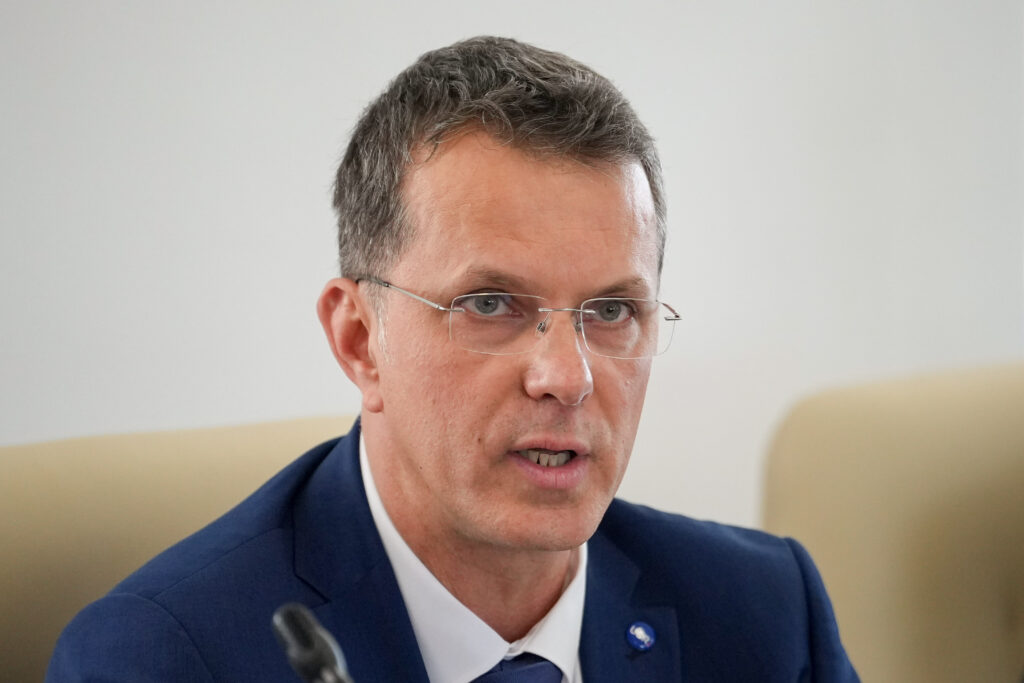 ministrul-apararii,-ionut-mosteanu:-e-nevoie-de-mai-multi-oameni-in-armata