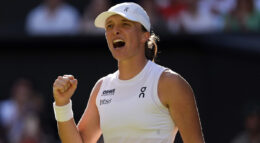 iga-swiatek,-discurs-de-mare-campioana,-dupa-ce-a-calcat-o-in-picioare,-6-0,-6-0,-pe-anisimova