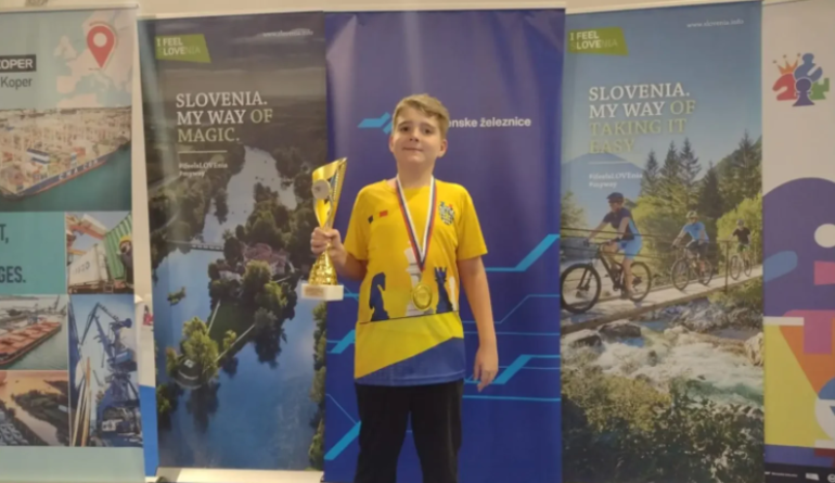 iasiul-are-un-nou-campion-european!-nicolas-cazacu,-neinvins-la-campionatele-europene-de-sah-u12