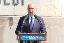 bolojan,-mesaj-cu-ocazia-zilei-aviatiei-romane:-suntem-membri-nato,-acest-lucru-este-o-garantie