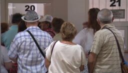 acesti-pensionari-romani-pierd-cate-500-lei-la-pensie,-in-fiecare-luna,-de-la-1-august-2025