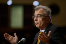 peiu-(aur)-propune-o-alternativa-matura-si-echilibrata-la-ajutorul-financiar-acordat-r.-moldova