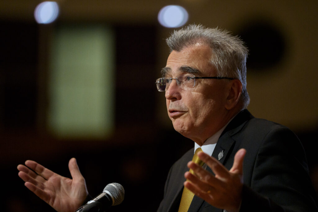 peiu-(aur)-propune-o-alternativa-matura-si-echilibrata-la-ajutorul-financiar-acordat-r.-moldova