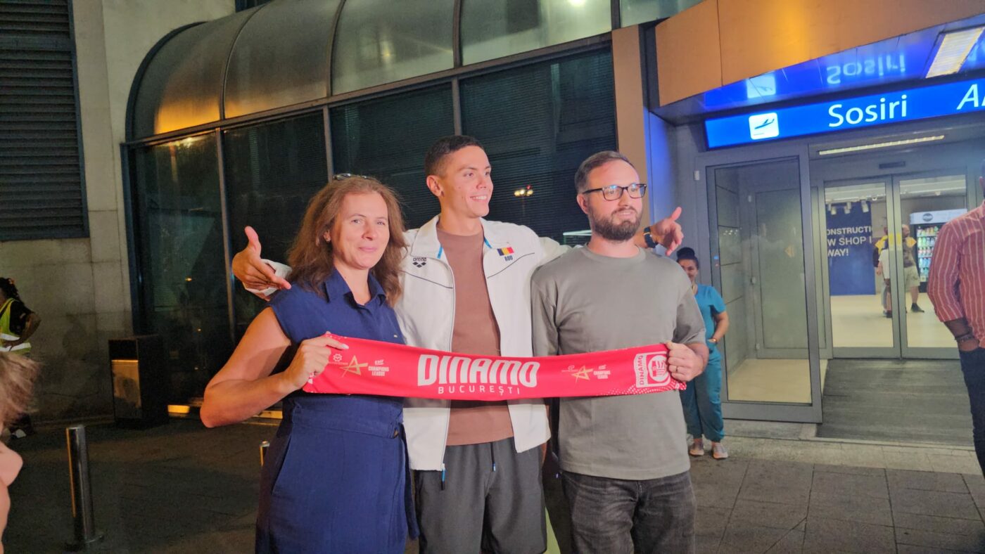 imaginile-momentului!-david-popovici,-cu-esarfa-lui-dinamo