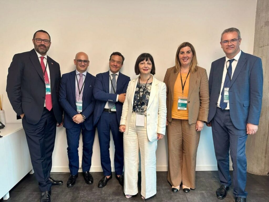 (p)-externalizarea:-de-la-fenomen-la-parteneriat-strategic-intre-italia-si-romania