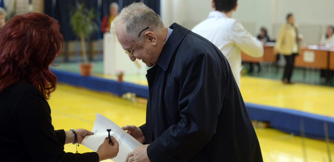 ion-iliescu-a-refuzat-sa-fie-nasul-nadiei-comaneci:-nu-a-vrut-lucrul-asta