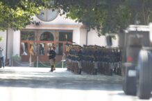 moment-istoric:-garda-ii-prezinta-ultimul-onor-presedintelui-ion-iliescu:-se-inclina-drapelul